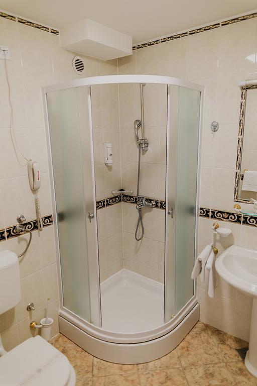 Hotel Silver Osijek Eksteriør billede
